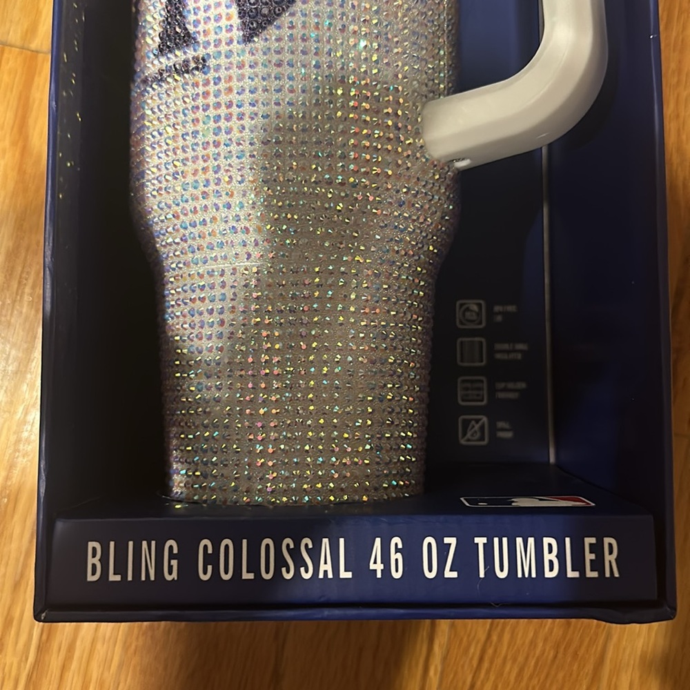 BRAND NEW NEW YORK YANKEES BLINGED 46OZ TUMBLER - Picture 3 of 6